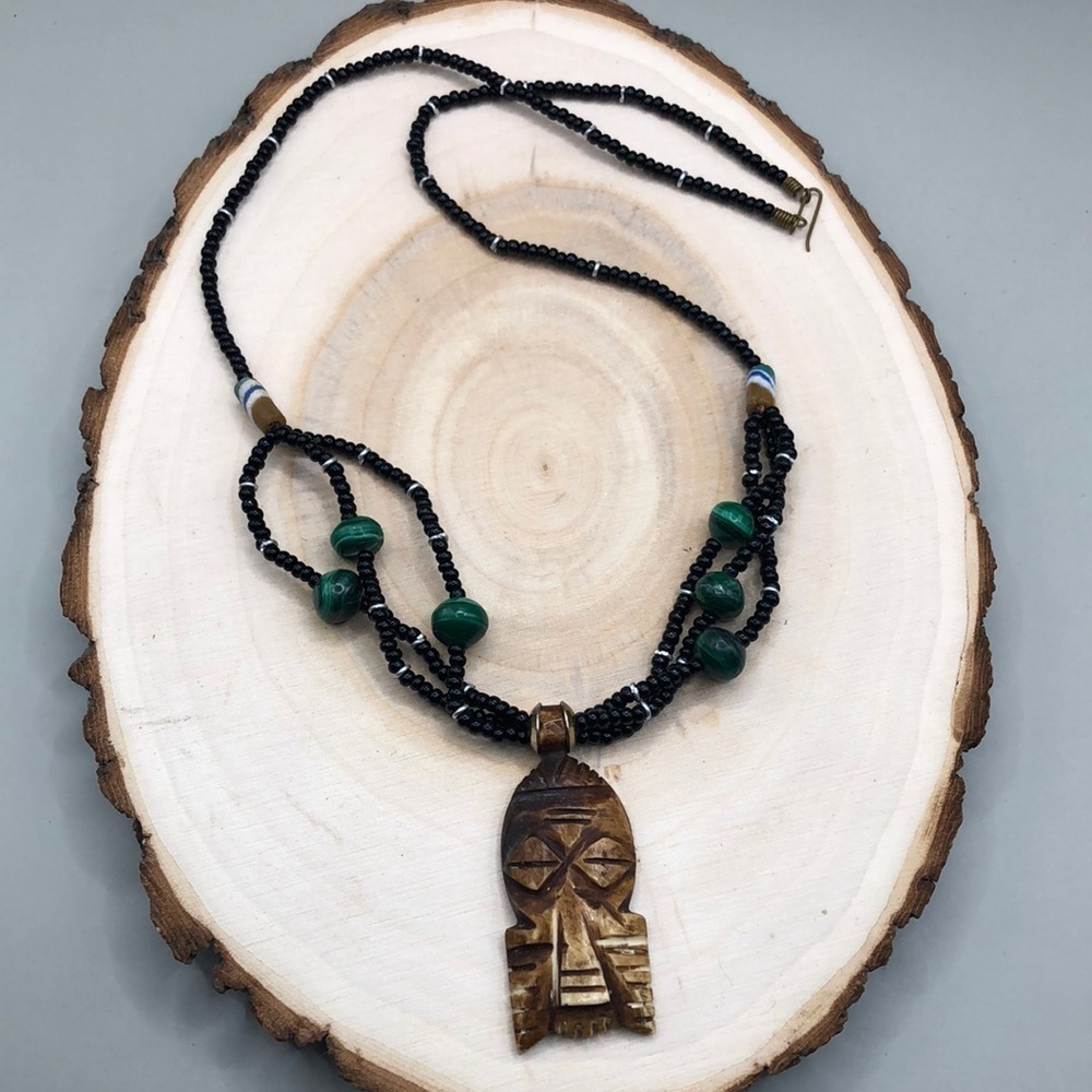 Vtg artisan carved bone totem pendant malachite tribal boho statement necklace.